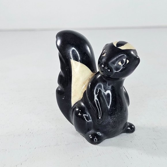 Vintage California Art Pottery Skunk Figurine - Picture 3 of 8